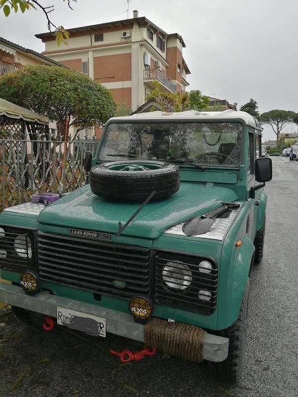 Usata Land Rover Defender 86 CV (63 kW) 1987 SUV