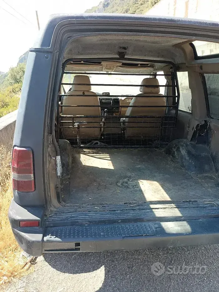 Usata Land Rover Discovery 113 CV (83 kW) 1995 Nero SUV