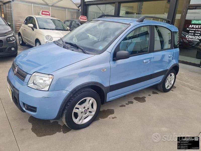 Usata Fiat Panda 60 CV (44 kW) 2009 Blu Utilitaria