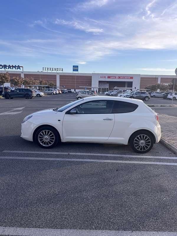 Usata Alfa Romeo MiTo Progression 69 CV (50 kW) 2015 Utilitaria