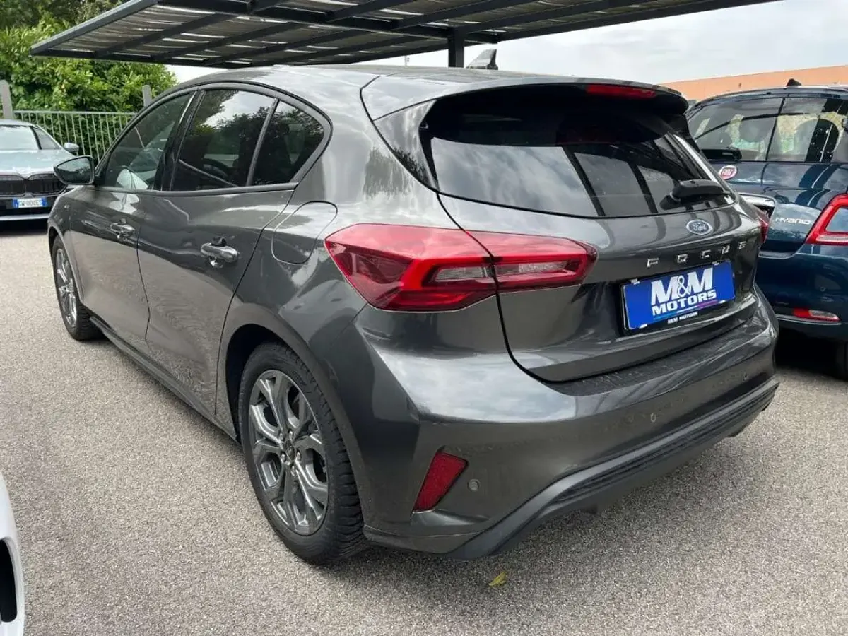 Usata Ford Focus ST-Line 125 CV (91 kW) 2025 Grigio Berlina