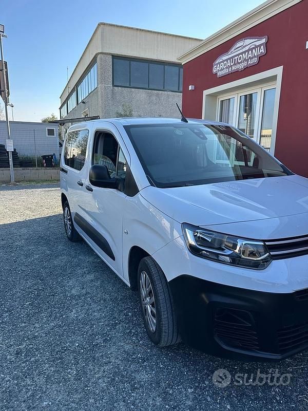 Usata Citroën Berlingo PureTech 110 CV (80 kW) 2023 Bianco Monovolume