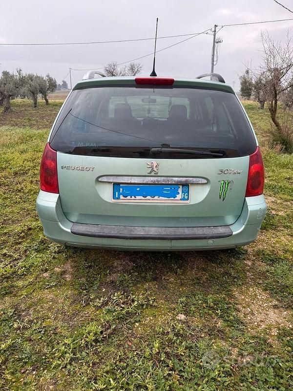 Usata Peugeot 307 110 CV (80 kW) 2004 Verde Station wagon
