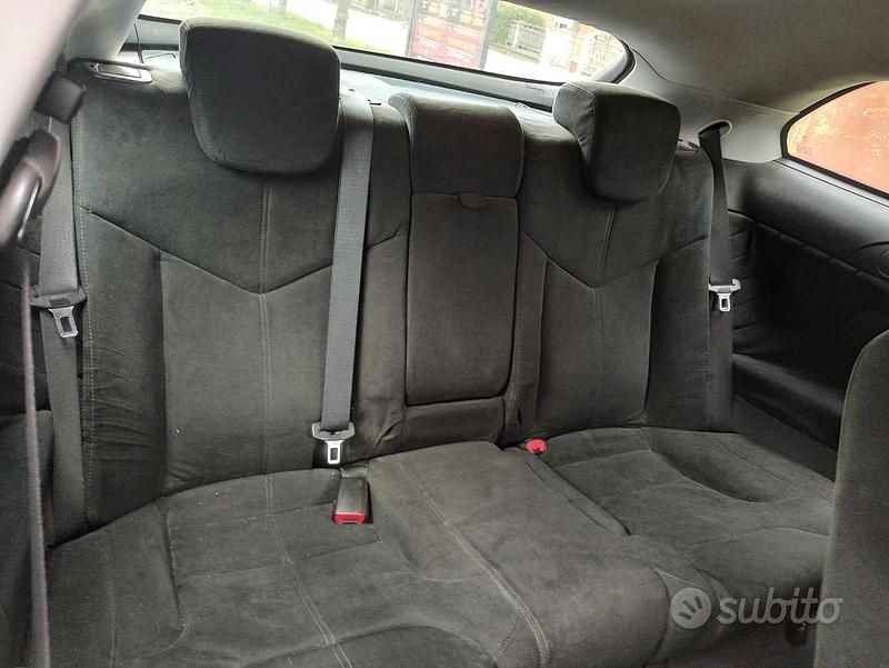 Usata Alfa Romeo GT 150 CV (110 kW) 2001 Grigio Coupé