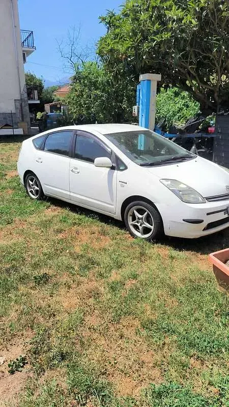 Usata Toyota Prius 72 CV (52 kW) 2004 Utilitaria