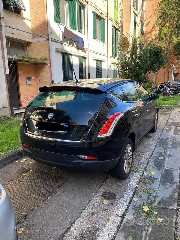 Usata Lancia Delta 120 CV (88 kW) 2008 Nero Utilitaria