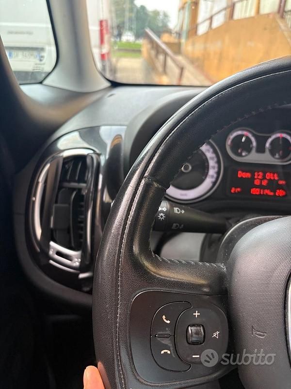 Usata Fiat 500L Living 105 CV (77 kW) 2014 Grigio Monovolume