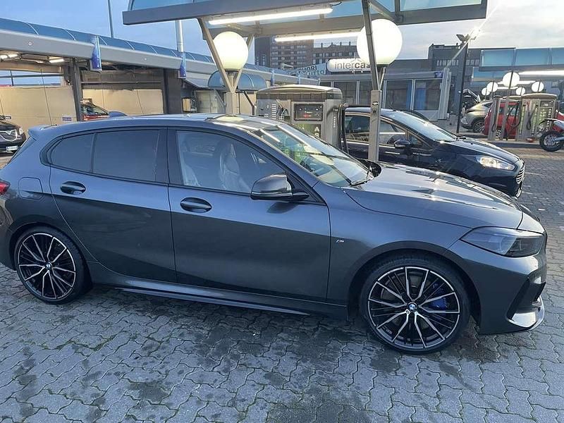 Usata BMW M135 306 CV (225 kW) 2021 Grigio Utilitaria