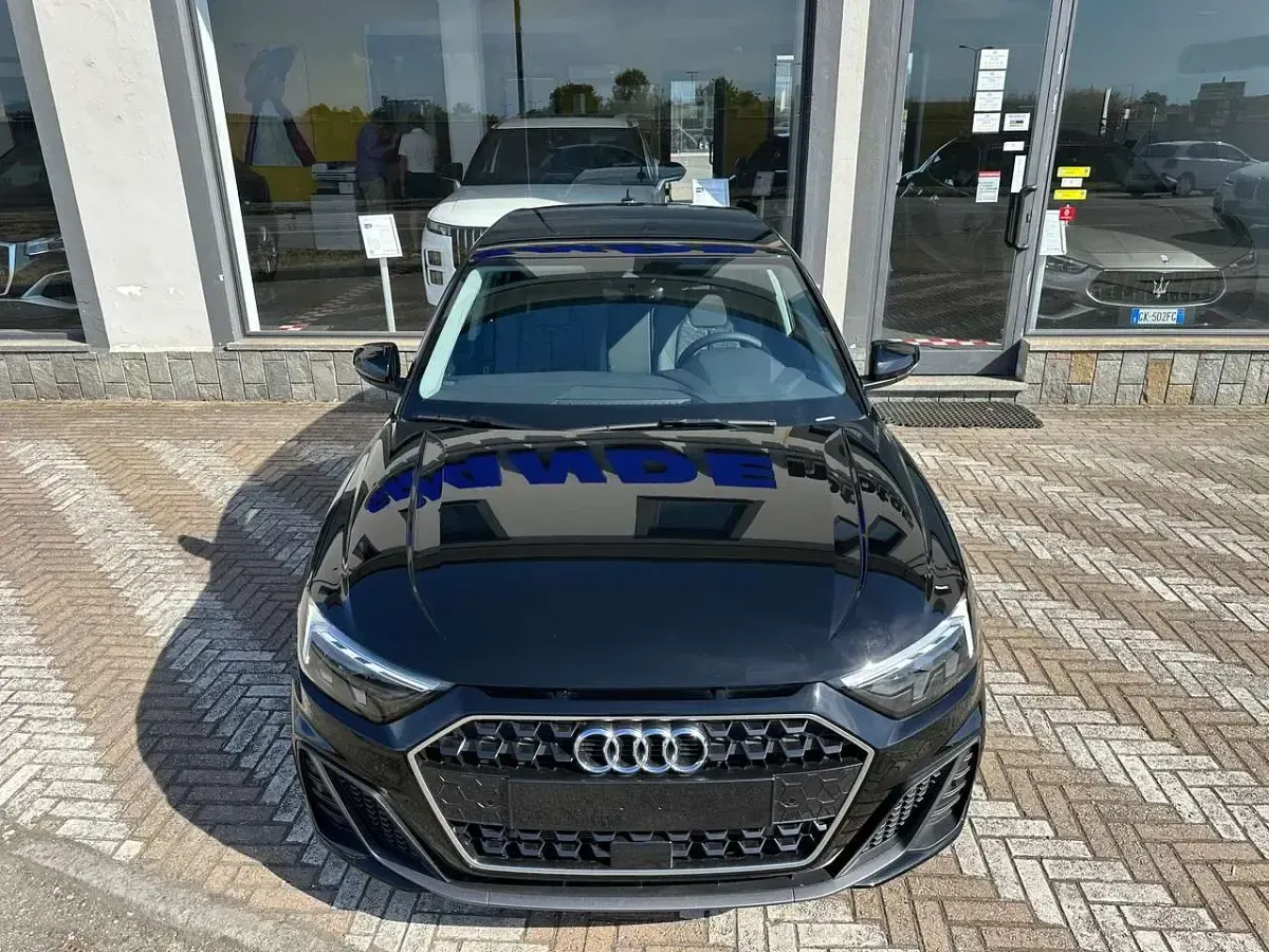 Nuova Audi A1 Sportback S-Line 116 CV (85 kW) 2026 Nero mythos Utilitaria