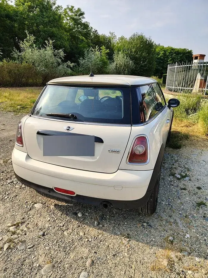 Usata Mini ONE 75 CV (55 kW) 2010 Bianco Utilitaria