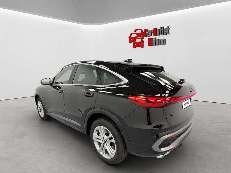 Nuova Audi Q5 S-Line 204 CV (150 kW) 2025 Nero mythos SUV