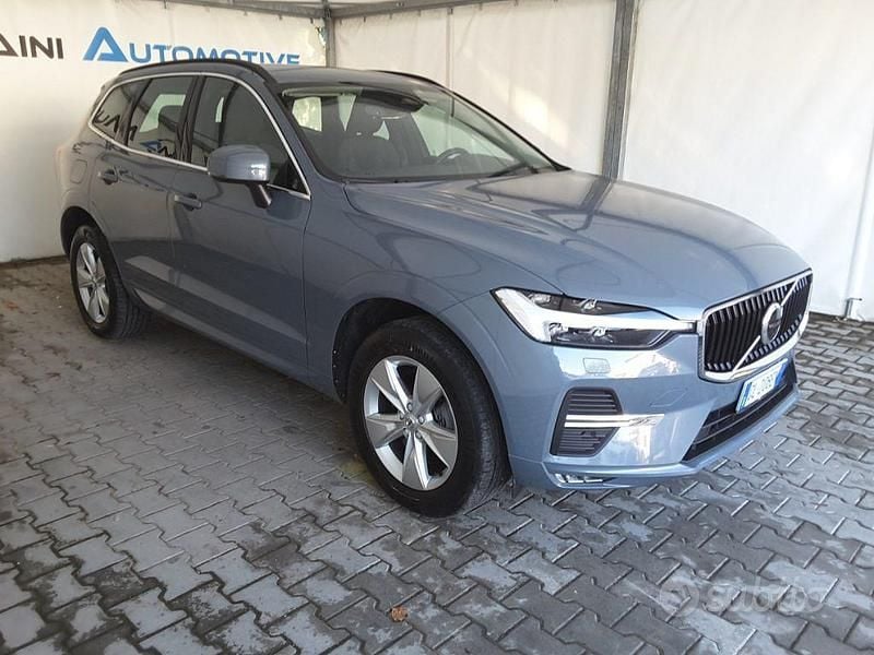 Usata Volvo XC60 Core 197 CV (144 kW) 2022 Grigio SUV