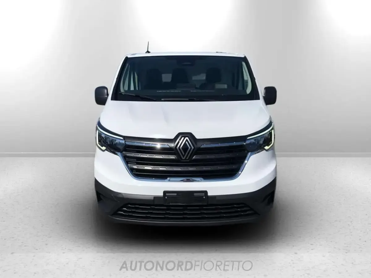 Nuova Renault Trafic 110 CV (80 kW) 2026 Bianco ghiaccio Monovolume