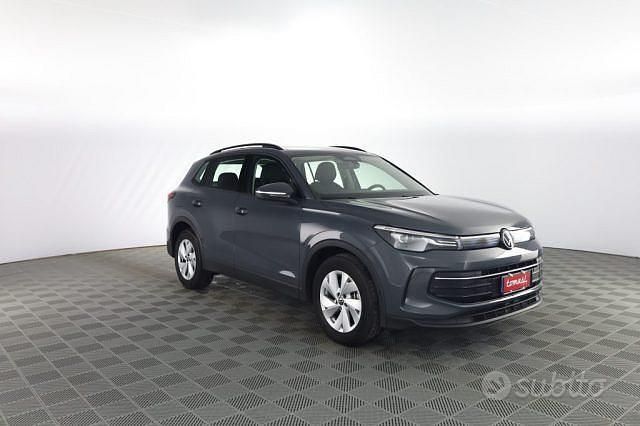 Usata VW Tiguan Life 150 CV (110 kW) 2025 Grigio SUV