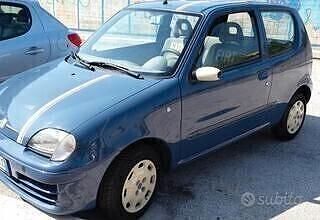 Usata Fiat 600 54 CV (39 kW) 2007 Blu Berlina