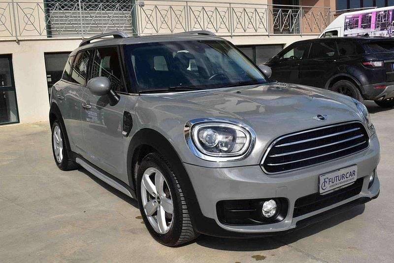 Begagnad Mini One D Countryman Hype 116 HK (85 kW) 2018 Grå SUV