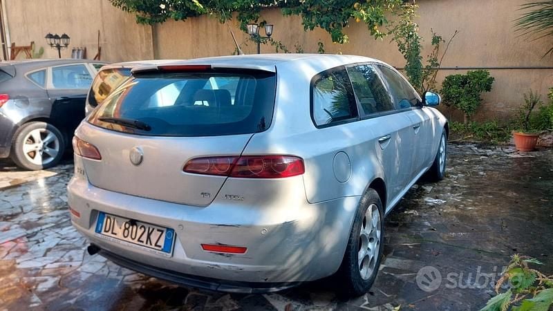 Usata Alfa Romeo 159 Progression 120 CV (88 kW) 2007 Grigio Station wagon