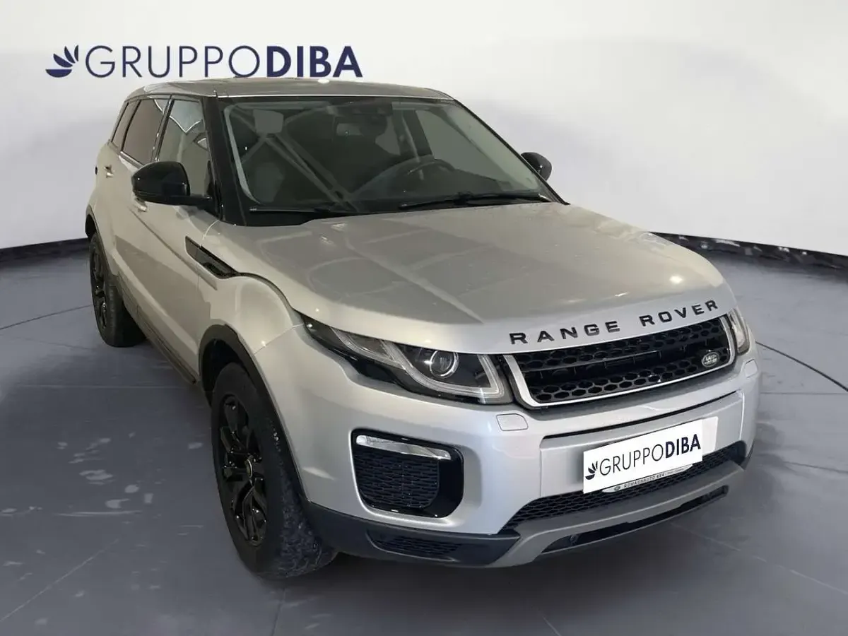 Usata Land Rover Range Rover evoque SE Dynamic 150 CV (110 kW) 2018 Argento SUV