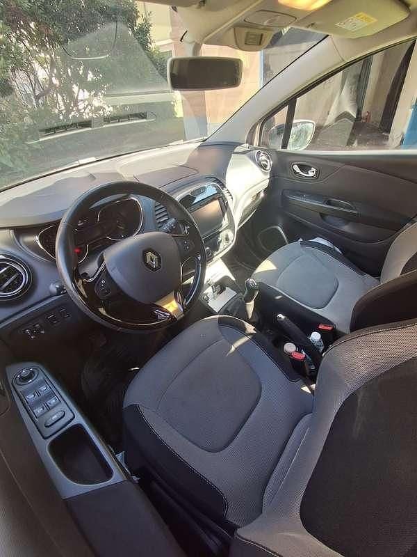 Usata Renault Captur 90 CV (66 kW) 2013 Bronzo SUV