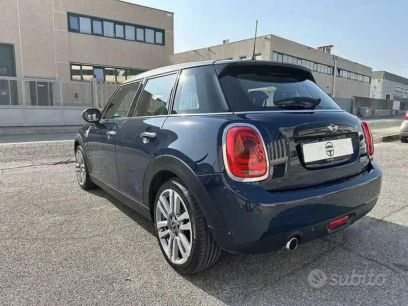 Usata Mini Cooper D 116 CV (85 kW) 2018 Bluazzurro Utilitaria