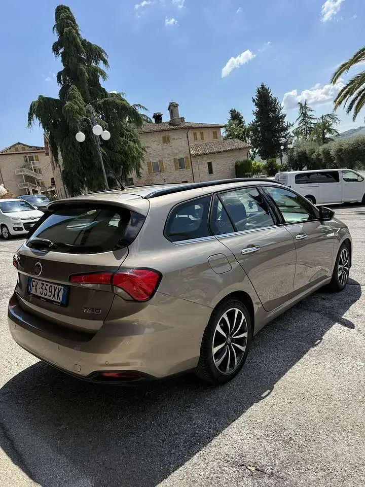 Usata Fiat Tipo Lounge 120 CV (88 kW) 2017 Other Station wagon