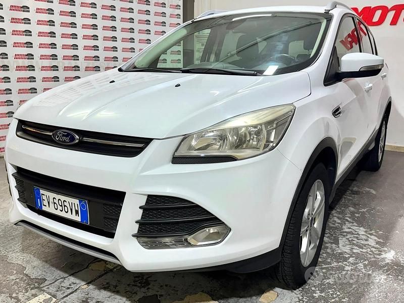 Usata Ford Kuga Titanium 140 CV (102 kW) 2013 Bianco SUV