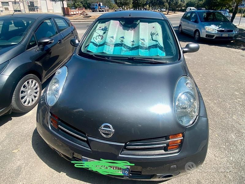 Usata Nissan Micra 80 CV (58 kW) 2003 Grigio Utilitaria