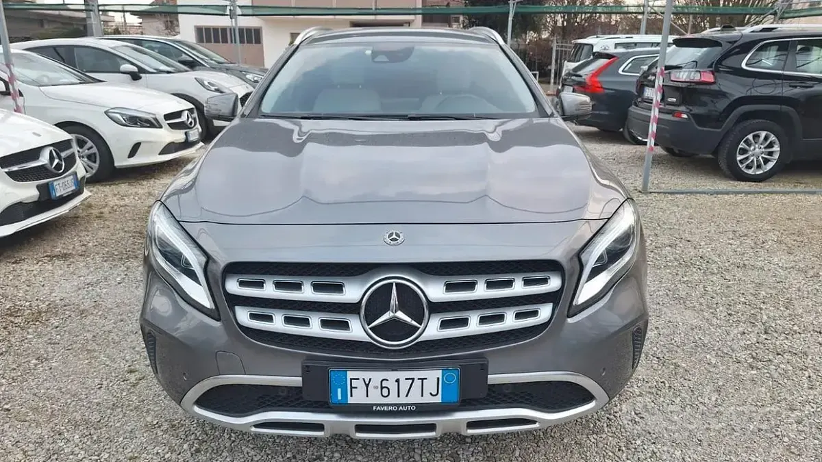 Usata Mercedes GLA200 136 CV (100 kW) 2019 Antracite SUV