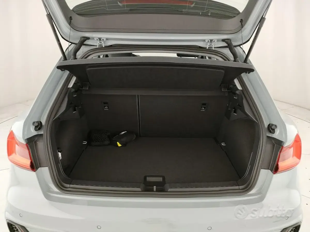 Nuova Audi A1 Sportback S-Line 116 CV (85 kW) 2026 Grigio Utilitaria
