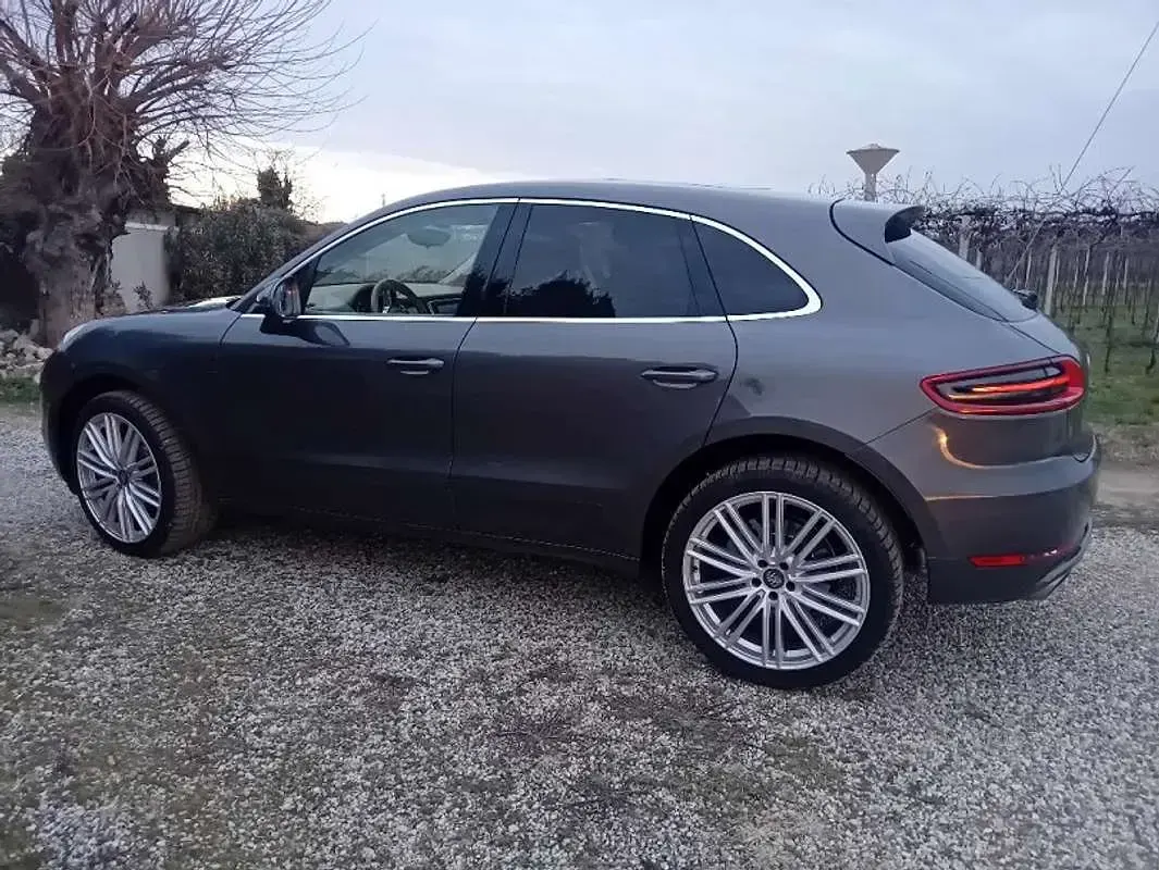 Usata Porsche Macan 250 CV (183 kW) 2014 Grigio SUV