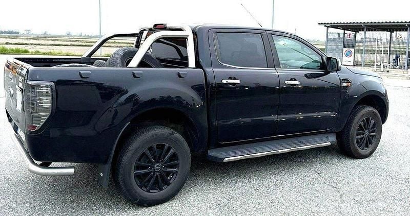Usata Ford Ranger Limited 160 CV (117 kW) 2019 Nero Pick-up