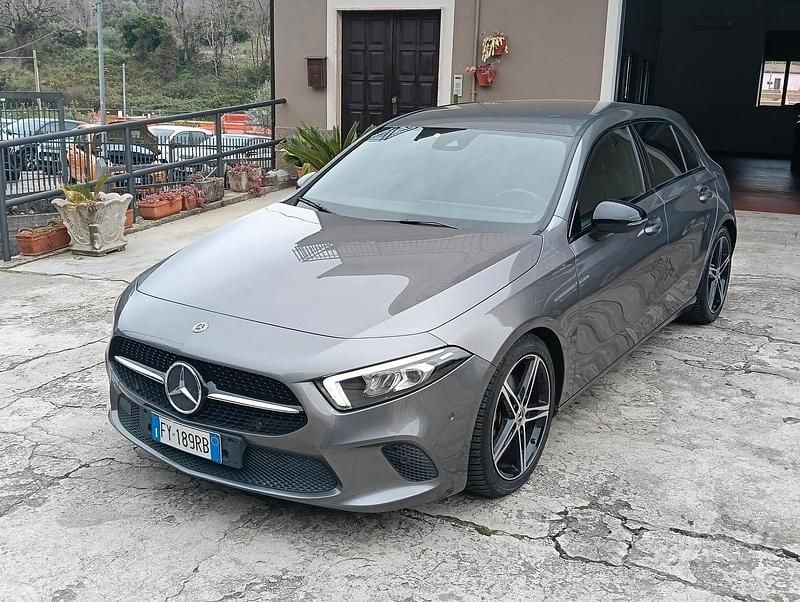 Usata Mercedes A200 149 CV (109 kW) 2019 Grigio Berlina