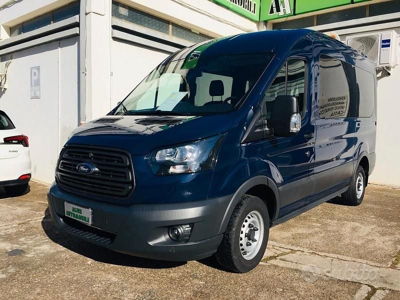 Usata Ford Transit 131 CV (96 kW) 2019 Blu Station wagon
