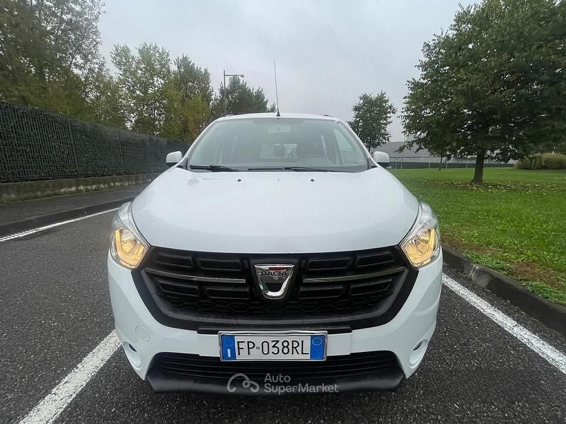 Bianco Usata 2018 Dacia Lodgy Essentiel Monovolume | 8500 € (Ottimo prezzo) - Immagine 1/4