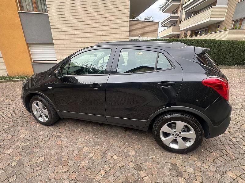 Usata Opel Mokka 136 CV (100 kW) 2015 Nero SUV