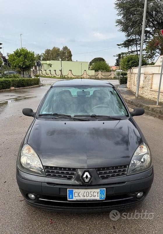 Usata Renault Clio II 82 CV (60 kW) 2003 Nero Berlina