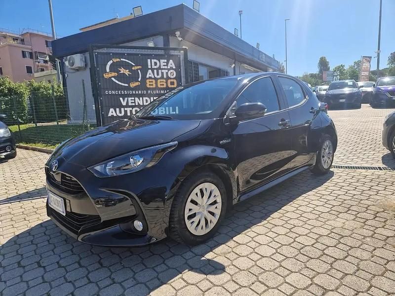 Occasion Toyota Yaris Hybrid Business Edition 92 PK (67 kW) 2021 Zwart Sedan
