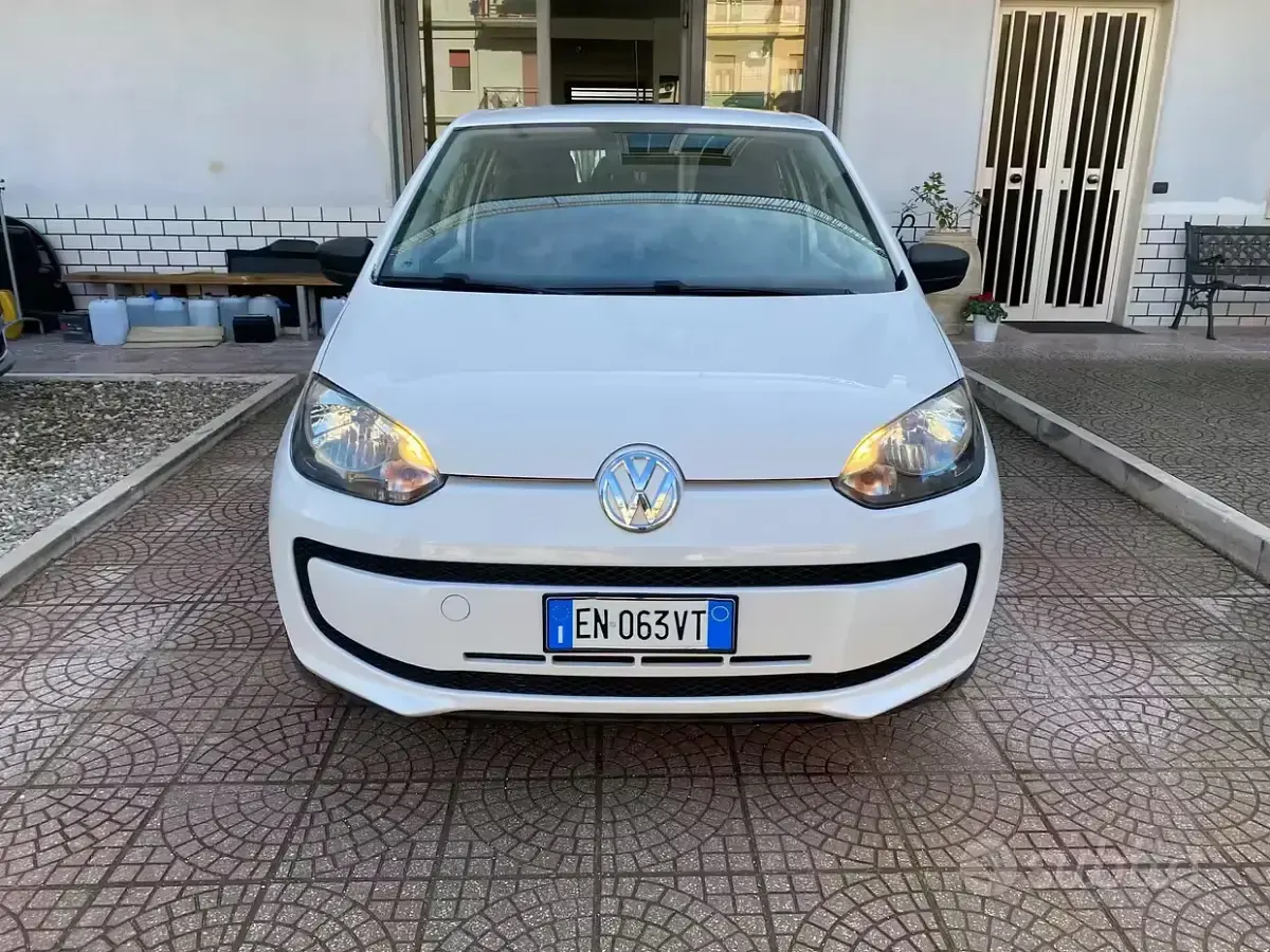 Usata VW up! 75 CV (55 kW) 2012 Bianco Utilitaria