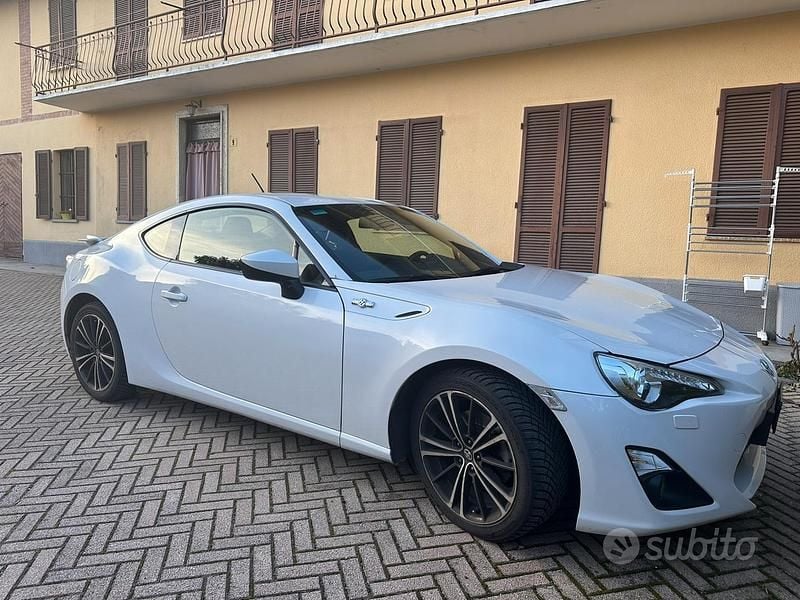 Usata Toyota GT86 GT 200 CV (147 kW) 2013 Bianco Coupé