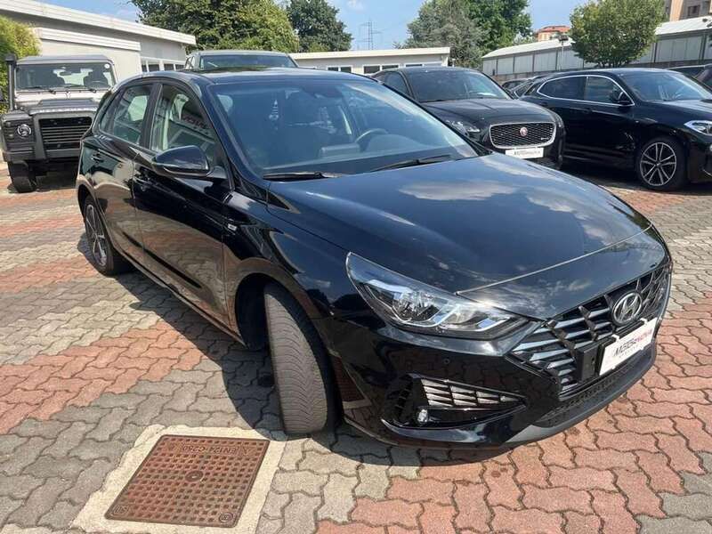 Usata Hyundai i30 Prime 120 CV (88 kW) 2022 Nero Berlina