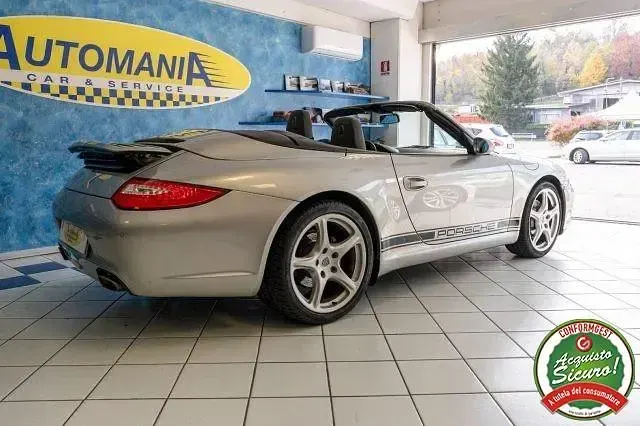 Usata Porsche 997 324 CV (238 kW) 2007 Argento Cabrio