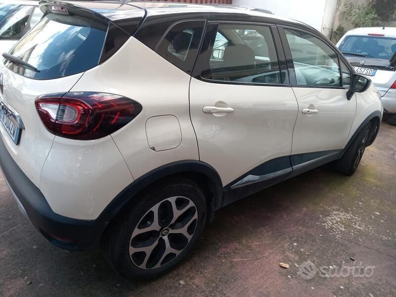 Usata Renault Captur Intens 90 CV (66 kW) 2018 Bianco SUV