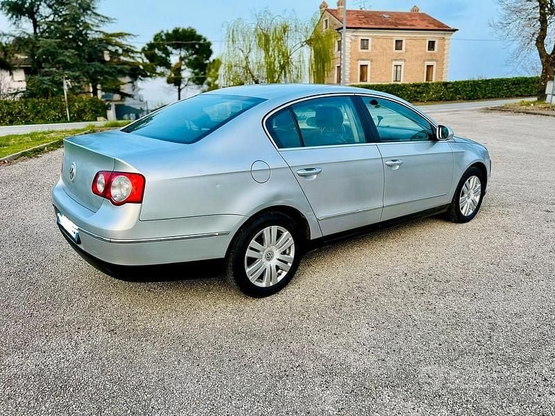 Usata VW Passat 2006 Grigio Berlina