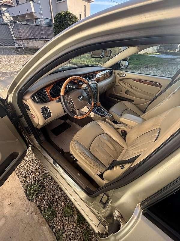Usata Jaguar X-type Executive 196 CV (144 kW) 2007 Berlina