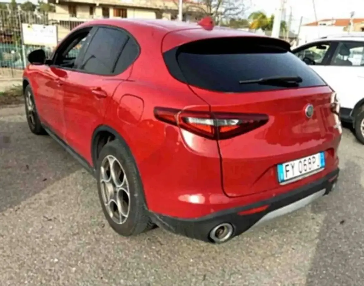 Usata Alfa Romeo Stelvio Tech Edition 160 CV (117 kW) 2019 Rosso SUV