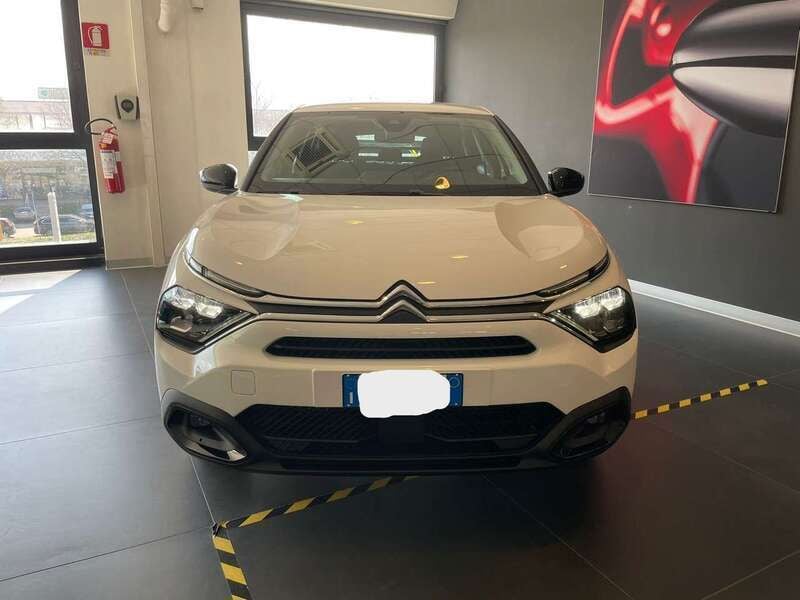 Usata Citroën C4 PureTech 101 CV (74 kW) 2024 Nero Berlina