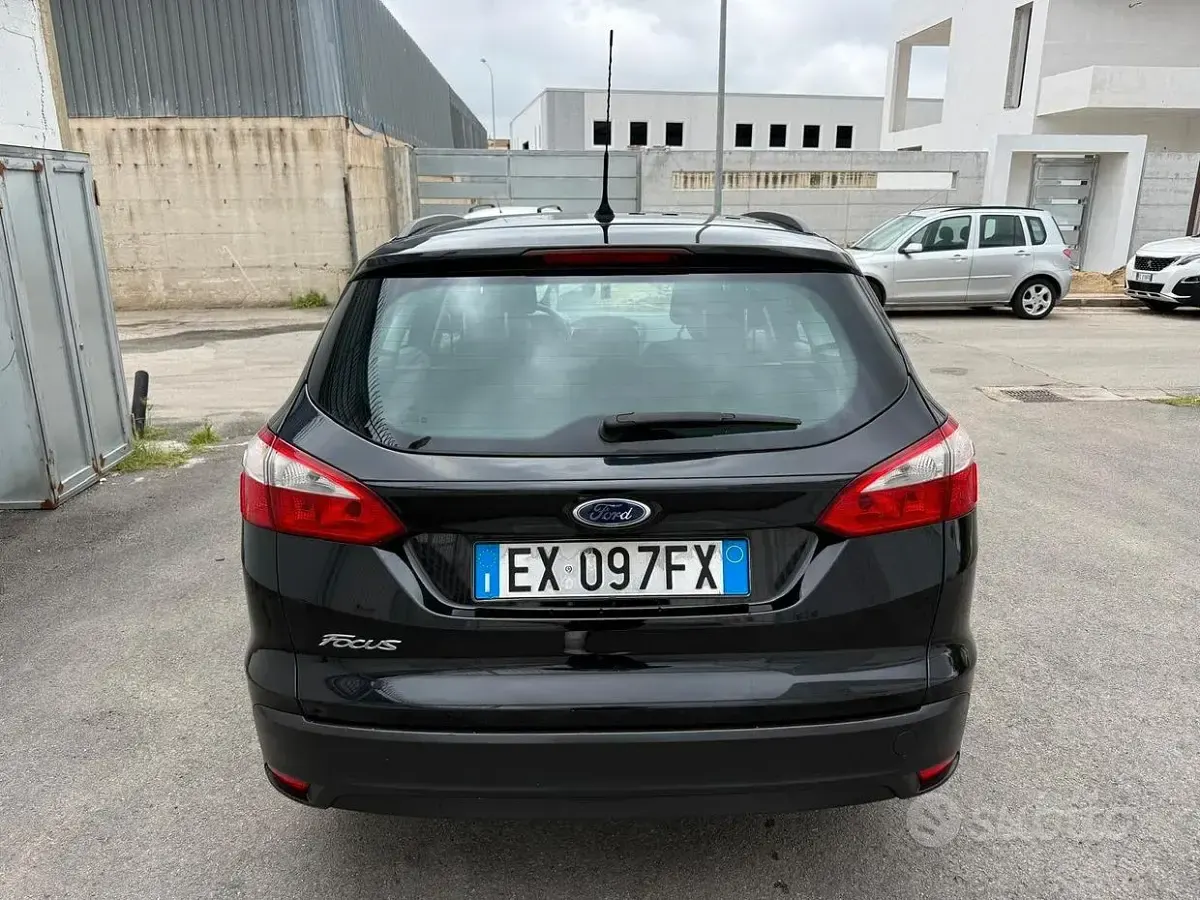 Usata Ford Focus Titanium 95 CV (69 kW) 2014 Nero Station wagon