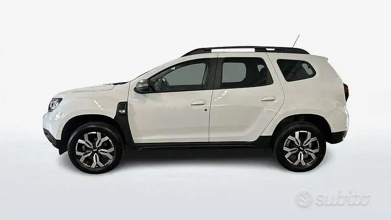 Usata Dacia Duster Journey 101 CV (74 kW) 2023 Bianco SUV