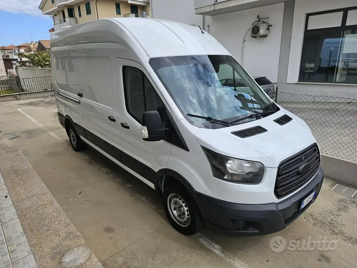 Usata Ford Transit 105 CV (77 kW) 2017 Bianco Berlina