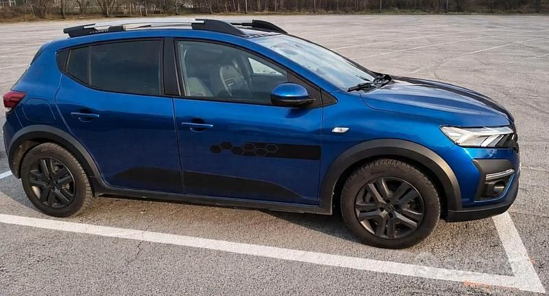 Usata Dacia Sandero Comfort 101 CV (74 kW) 2021 Blu/azzurro Berlina